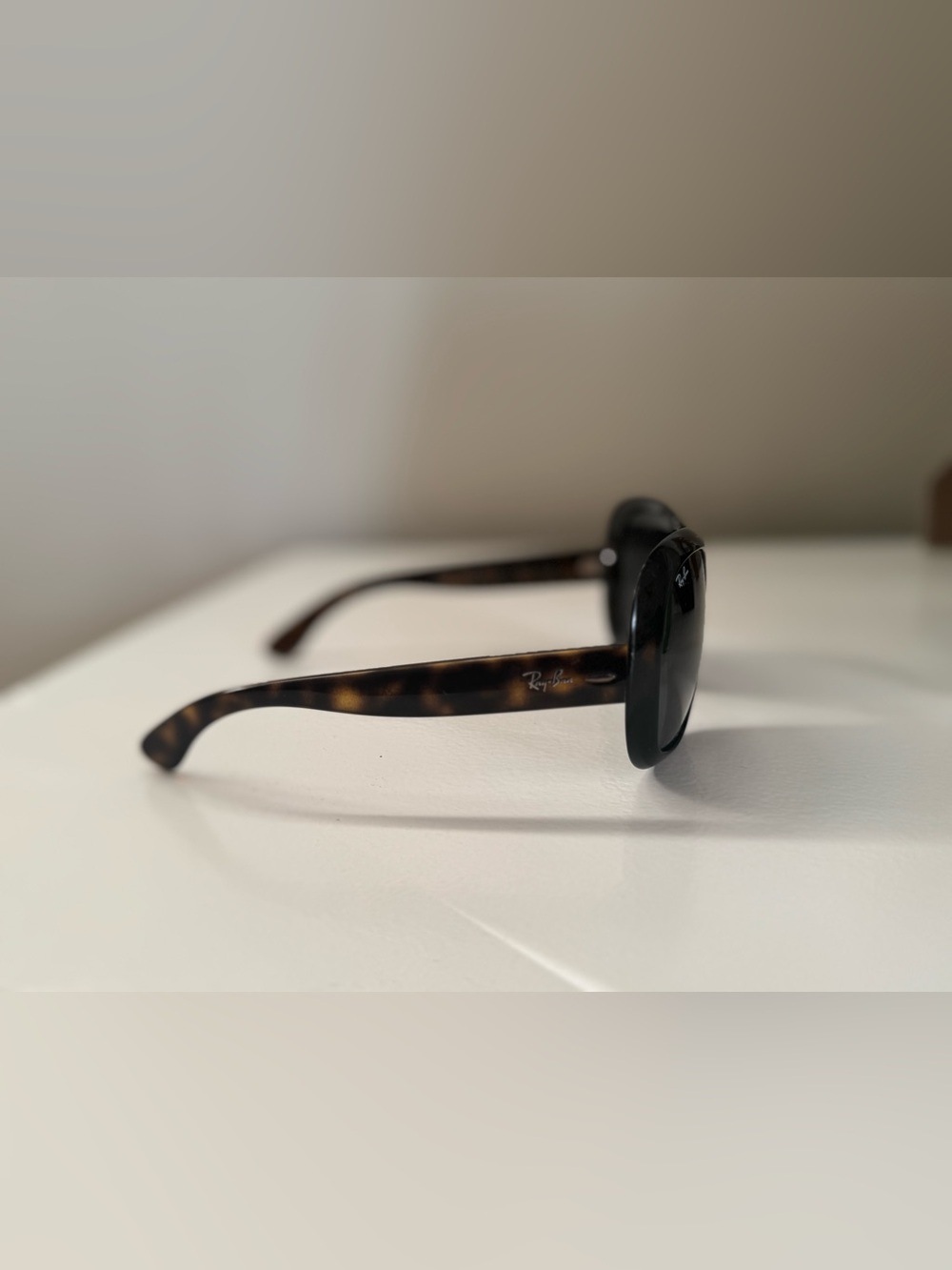 Ray-Ban Jackie Ohh II - Polished Light Havana Frame & Green Solid Classic Lens - Picture 10 of 13